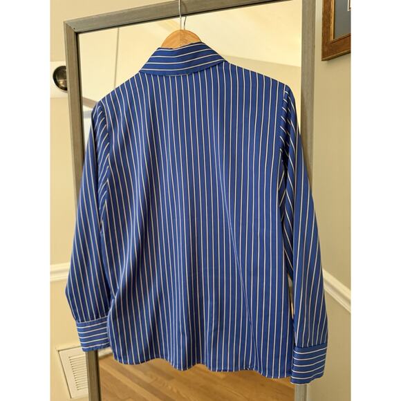 Jones & Co Blue Pinstripe Button Down Shirt Small - Picture 5 of 5
